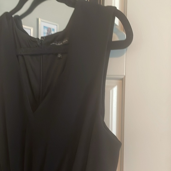 White House Black Market Black dress. Size 12 - Picture 5 of 10
